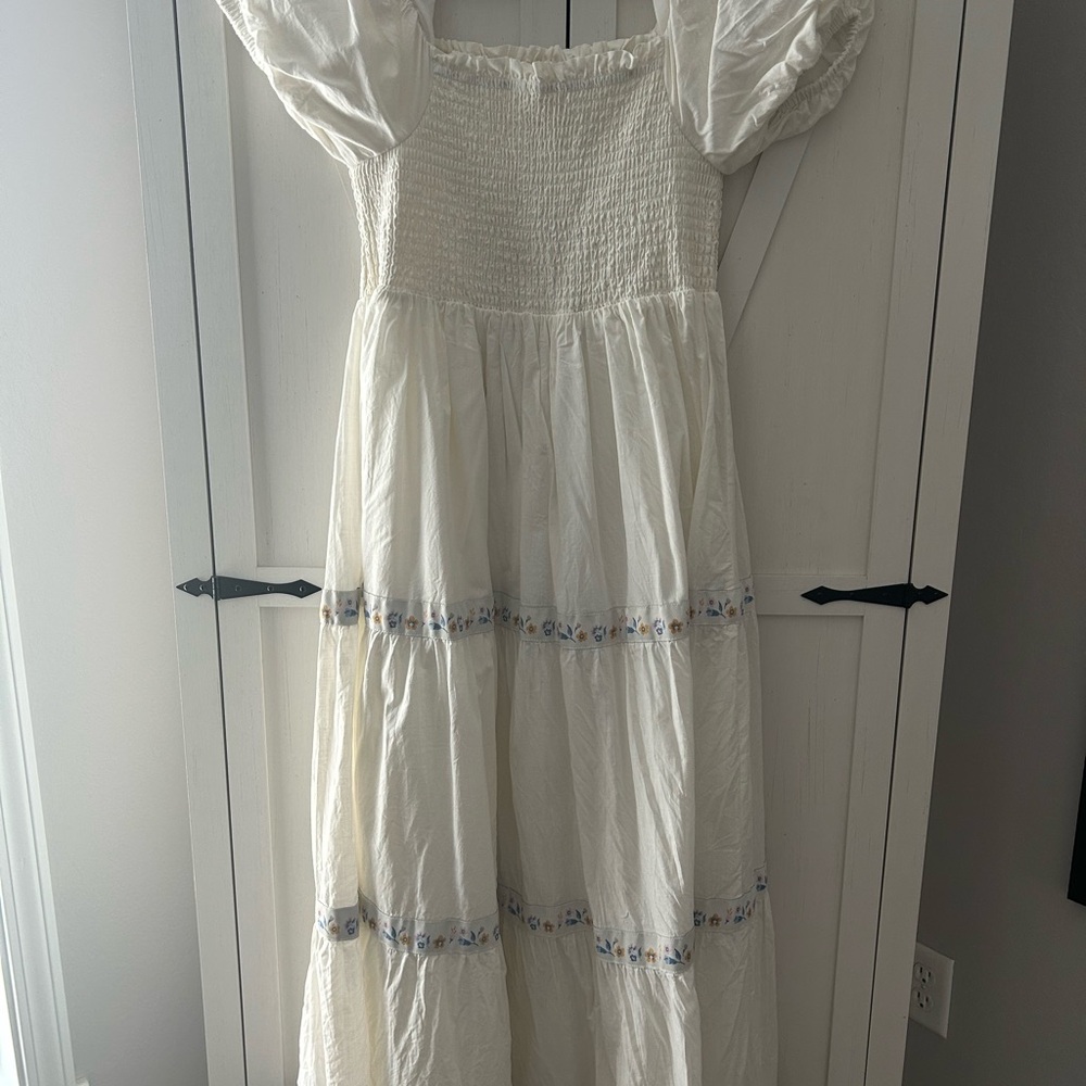 Elegant White Smock Dress